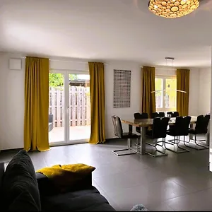 https://villa-zentral-gelegenes-ferienhaus-in-ruhiger-lage.nuremberg-hotels.org